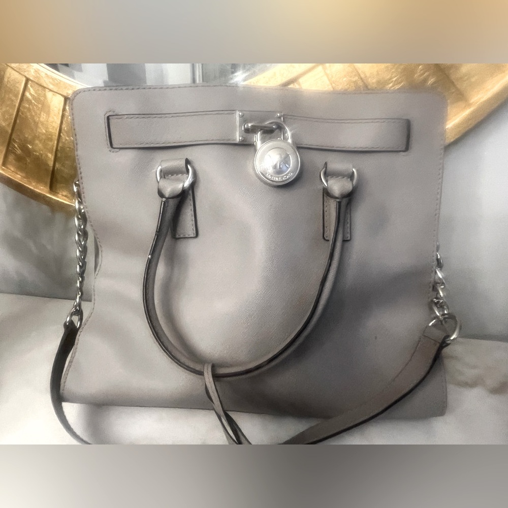 Michael Kors Saffiano Leather Hamilton Tote in Pearl Grey